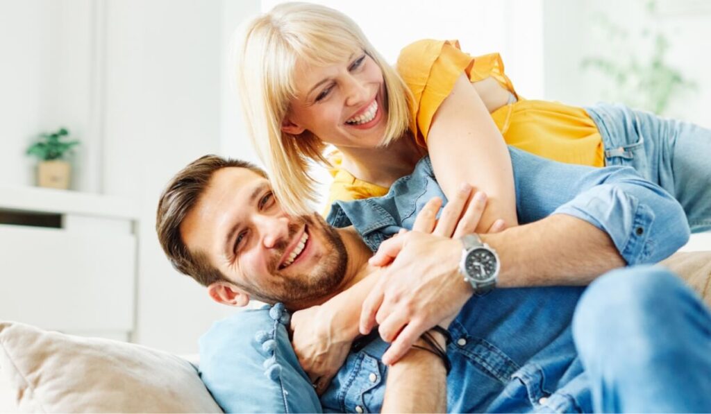 woman-couple-man-happy-happiness-love-young-lifest-2023-11-27-04-53-06-utc (1)